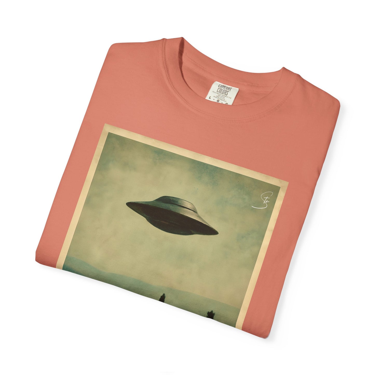 I WANT TO BELIEVE - Unisex T-Shirt - UFO Inspired T-Shirt From a 90's Tv Show