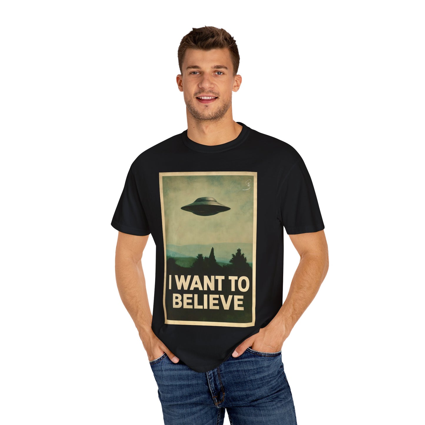 I WANT TO BELIEVE - Unisex T-Shirt - UFO Inspired T-Shirt From a 90's Tv Show
