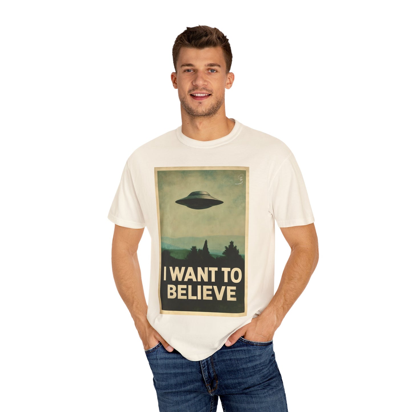 I WANT TO BELIEVE - Unisex T-Shirt - UFO Inspired T-Shirt From a 90's Tv Show