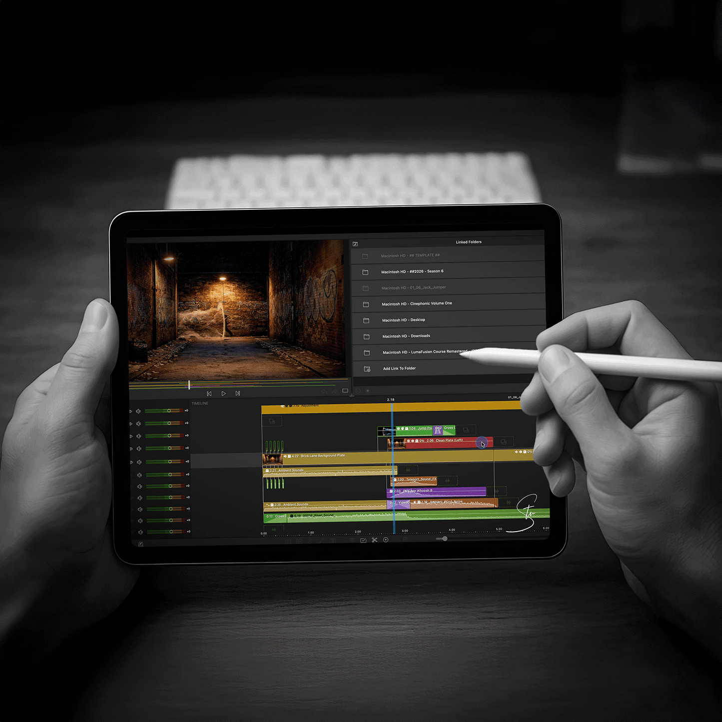 Build a Cinematic Portal Effect in LumaFusion – Free Project Assets