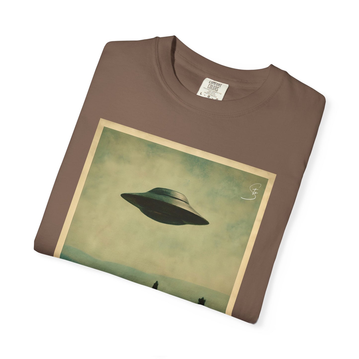 I WANT TO BELIEVE - Unisex T-Shirt - UFO Inspired T-Shirt From a 90's Tv Show