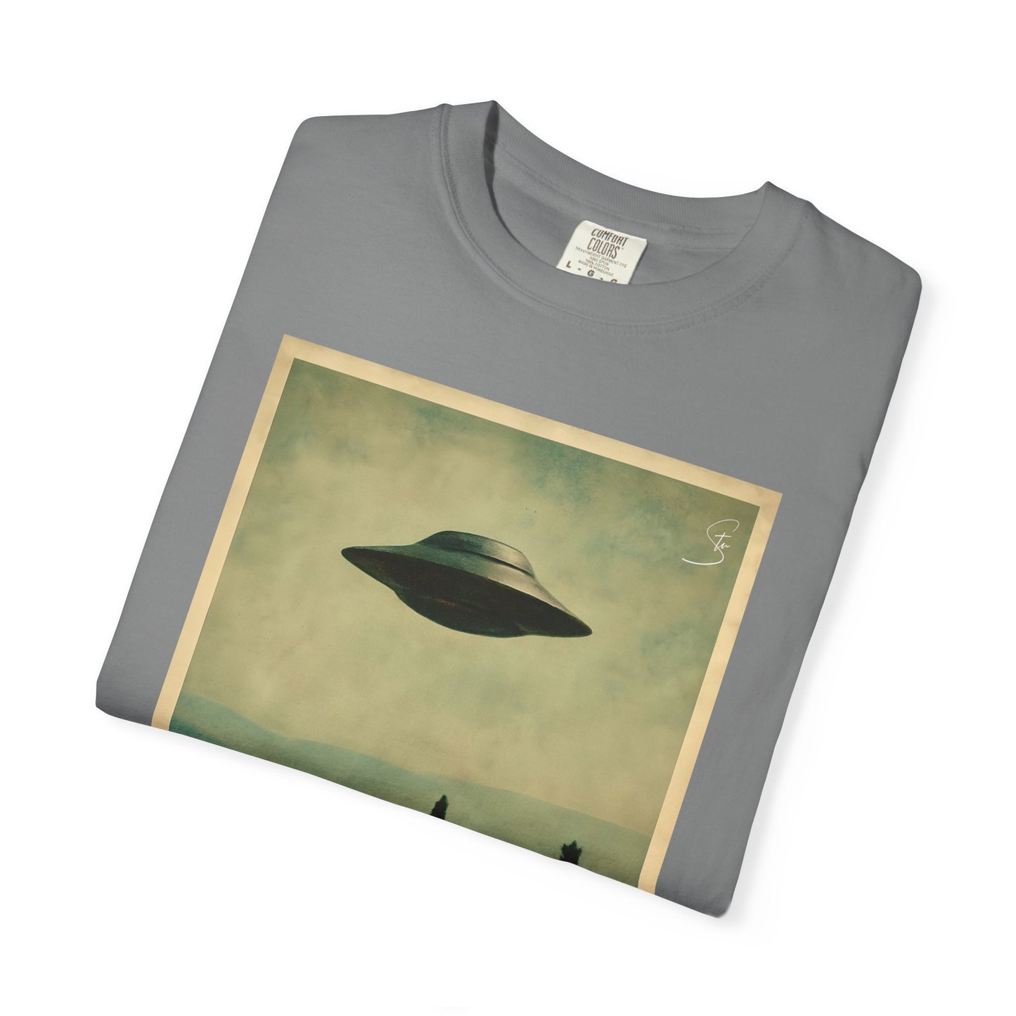 I WANT TO BELIEVE - Unisex T-Shirt - UFO Inspired T-Shirt From a 90's Tv Show