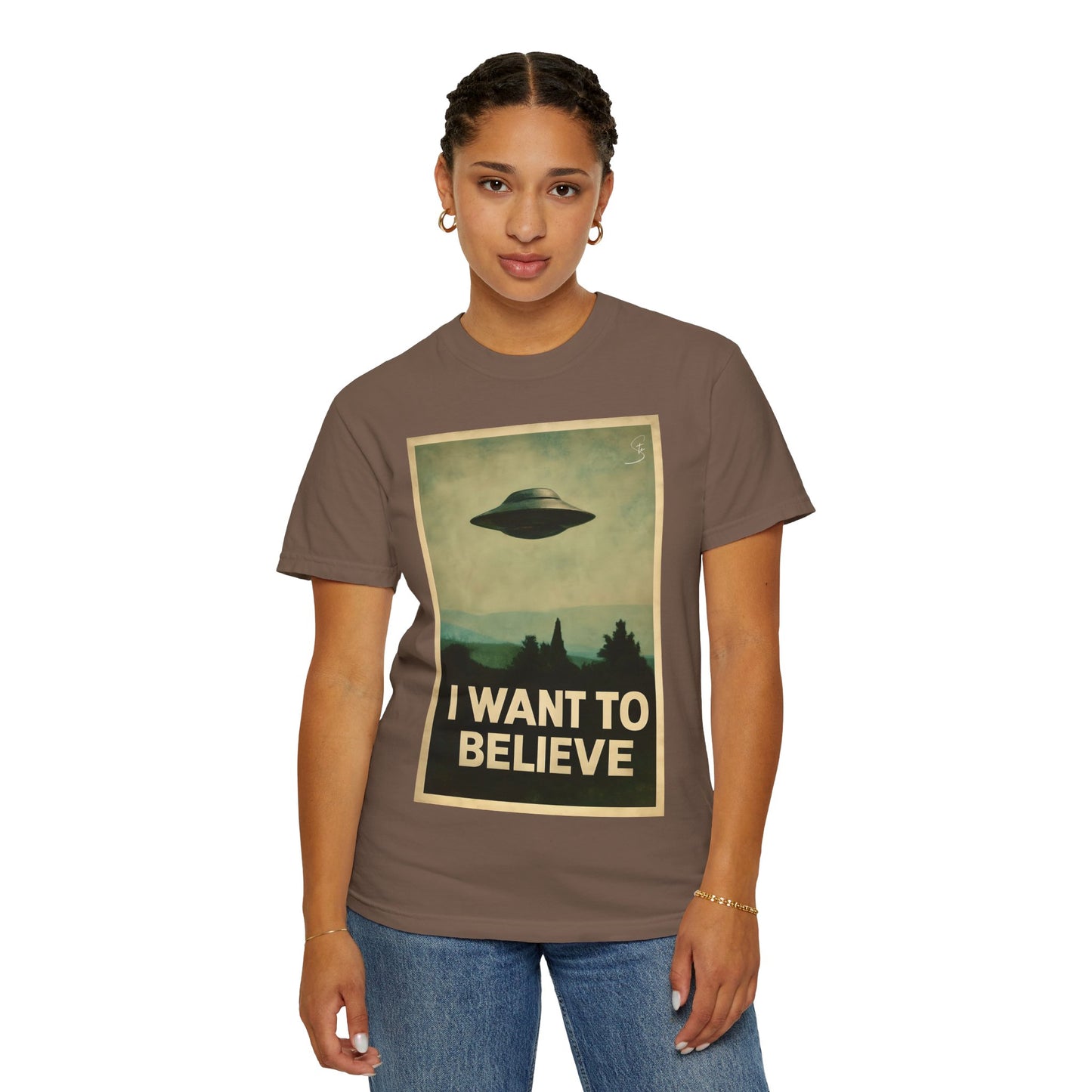 I WANT TO BELIEVE - Unisex T-Shirt - UFO Inspired T-Shirt From a 90's Tv Show